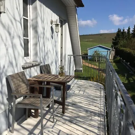 House Movennest * Gross Zicker